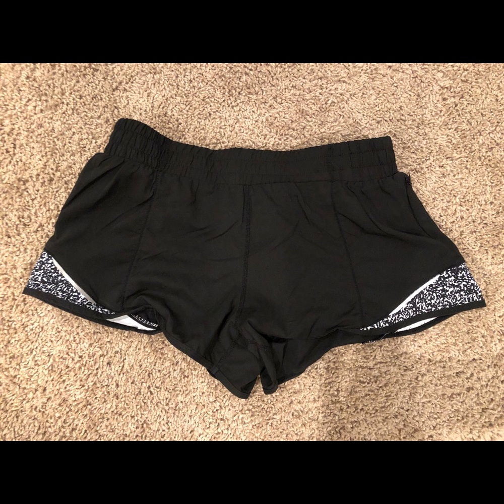 Lulumon shorts